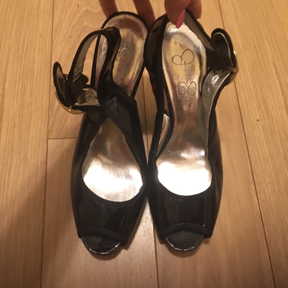Jessica Simpson wedges ❤️